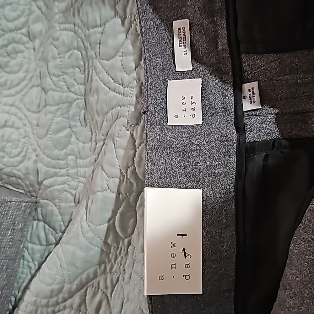 New woman's a new day dress pants size 8